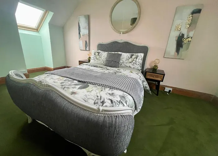 Rhianfa 4 Bedroom House Minutes Walk From The Beach