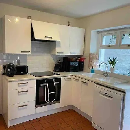 Rhianfa 4 Bedroom House Minutes Walk From The Beach New Quay  Exterior photo