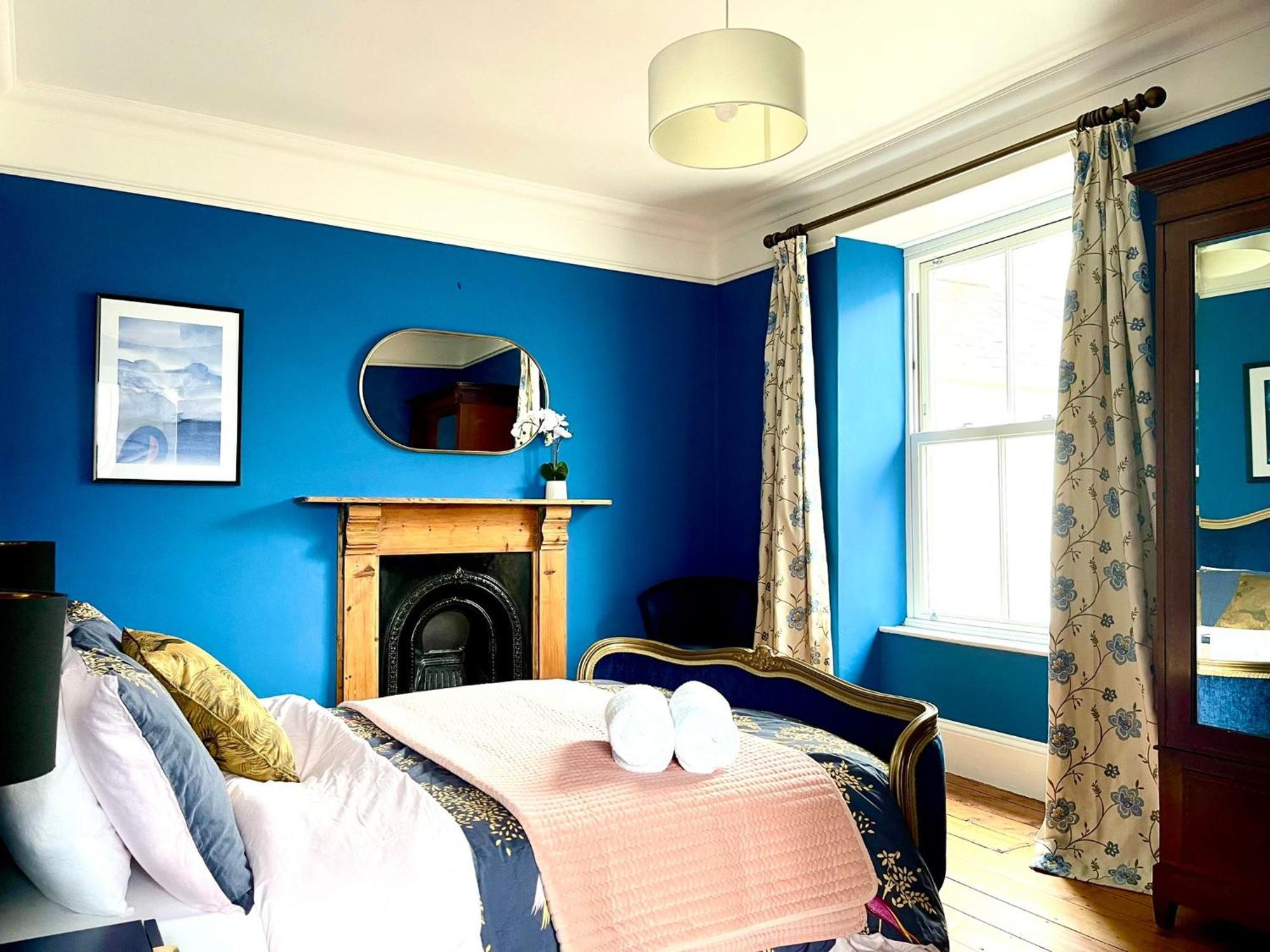 Rhianfa 4 Bedroom House Minutes Walk From The * New Quay (Ceredigion)