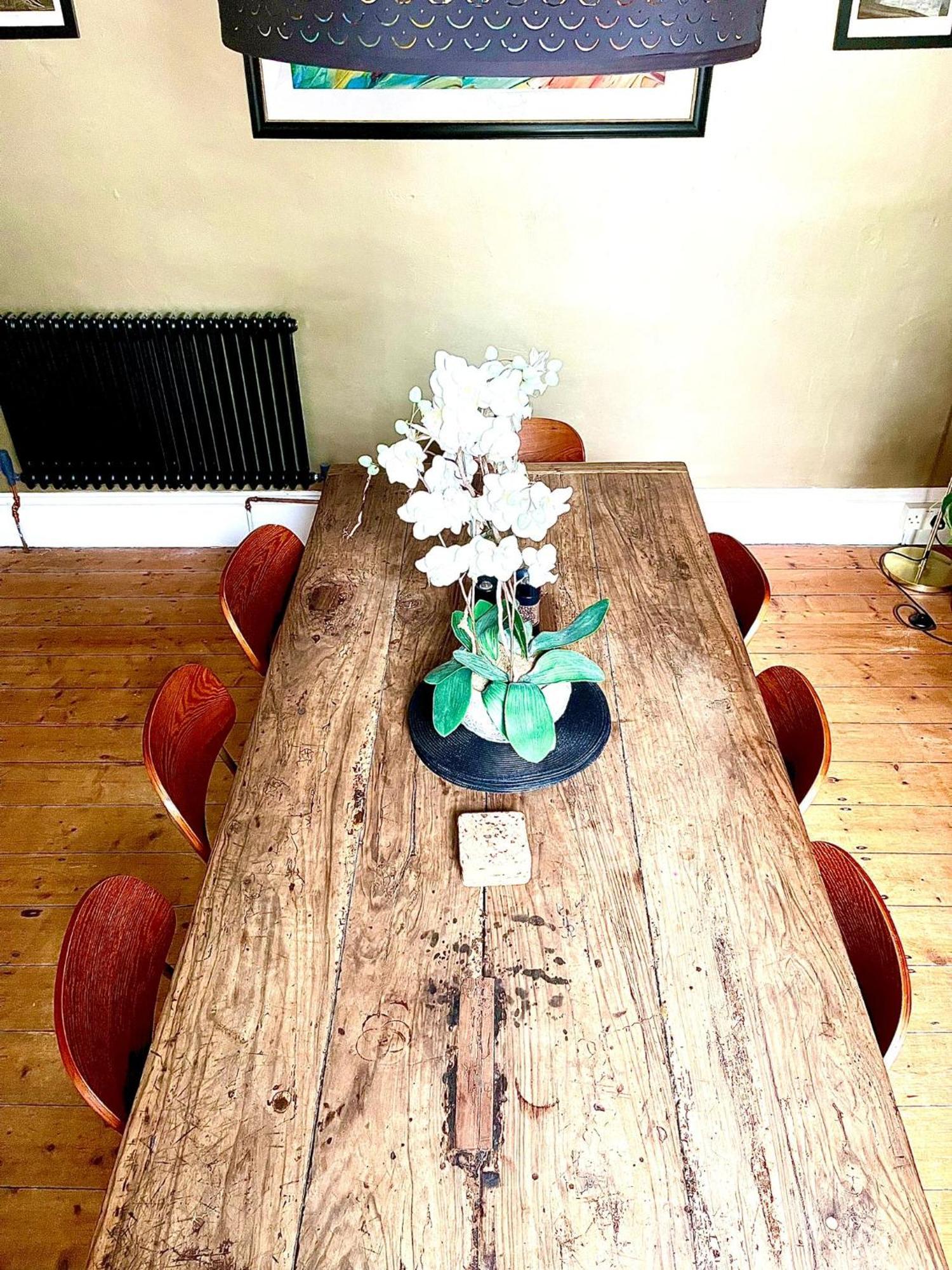 Rhianfa 4 Bedroom House Minutes Walk From The Holiday home *